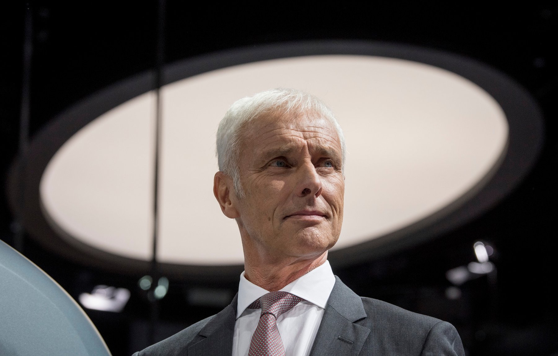 Matthias Müller, Vorstandsvorsitzender von VW, auf der IAA 2017 in Frankfurt am Main. Foto: Boris Roessler/dpa